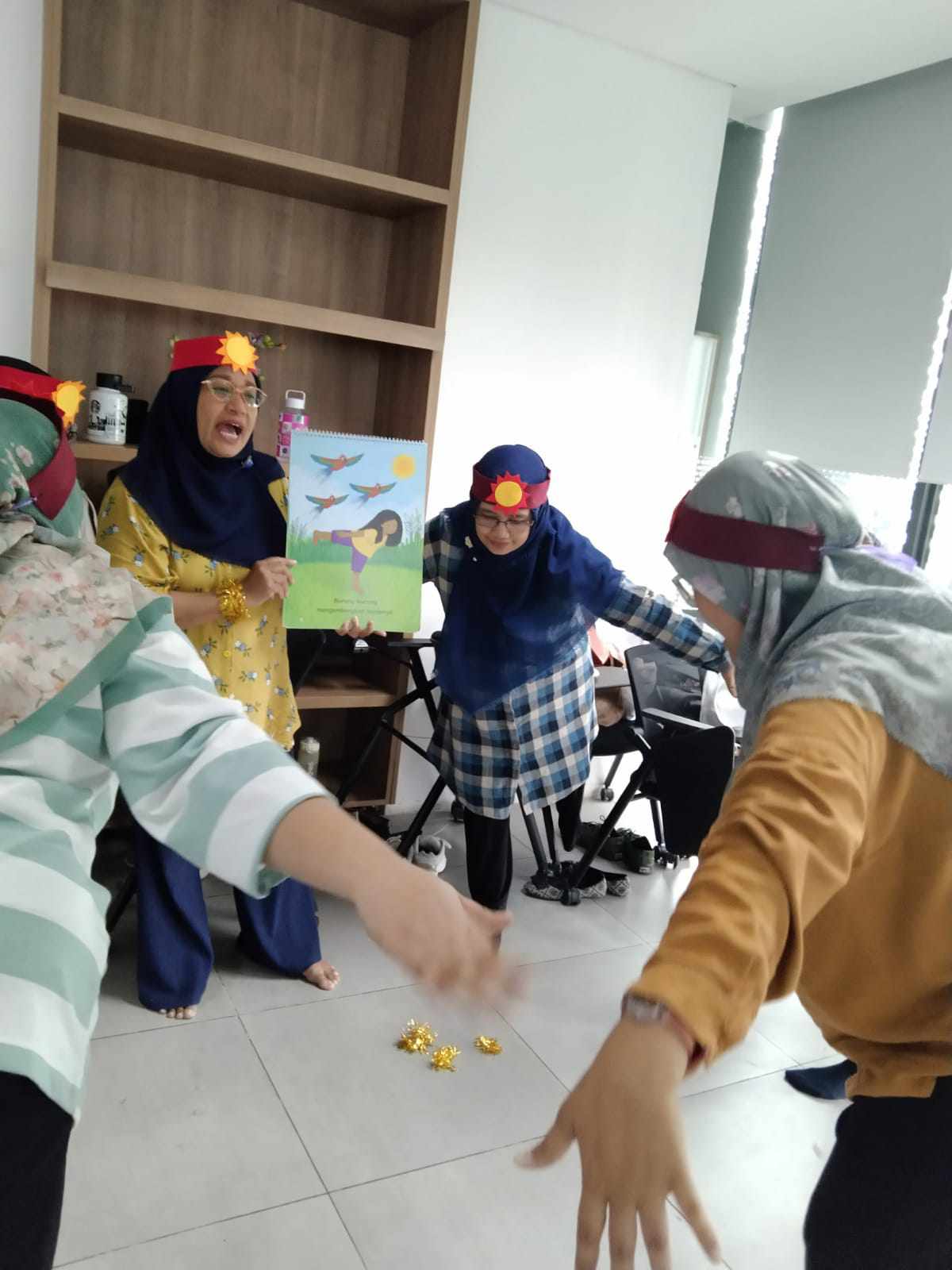 "Aku Anak Baik, Sayang Teman" Bermain Sambil Belajar Bersama Kelas Mentari & Kurcaci Dongeng